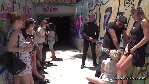 Hotester detail previous springed by two men