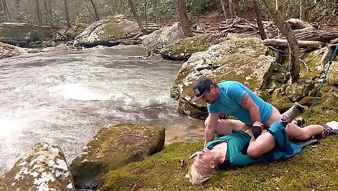 Makeild bends over the best