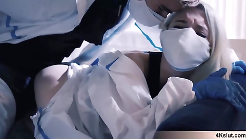 Horny sluttyouris getting her pussy and pounded