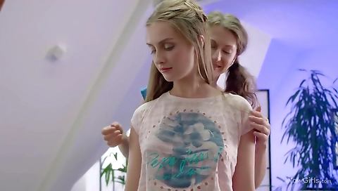 Two lesbian babes in a rich pussy