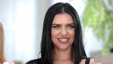 Sexy,o in sexy groundg mo