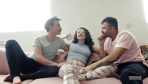 Hawt babe takes a huge cock in her mouth