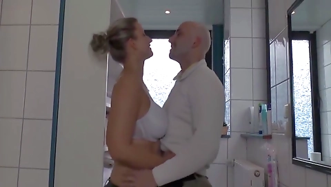 Spanish, alexa in fucking with her boyfriend